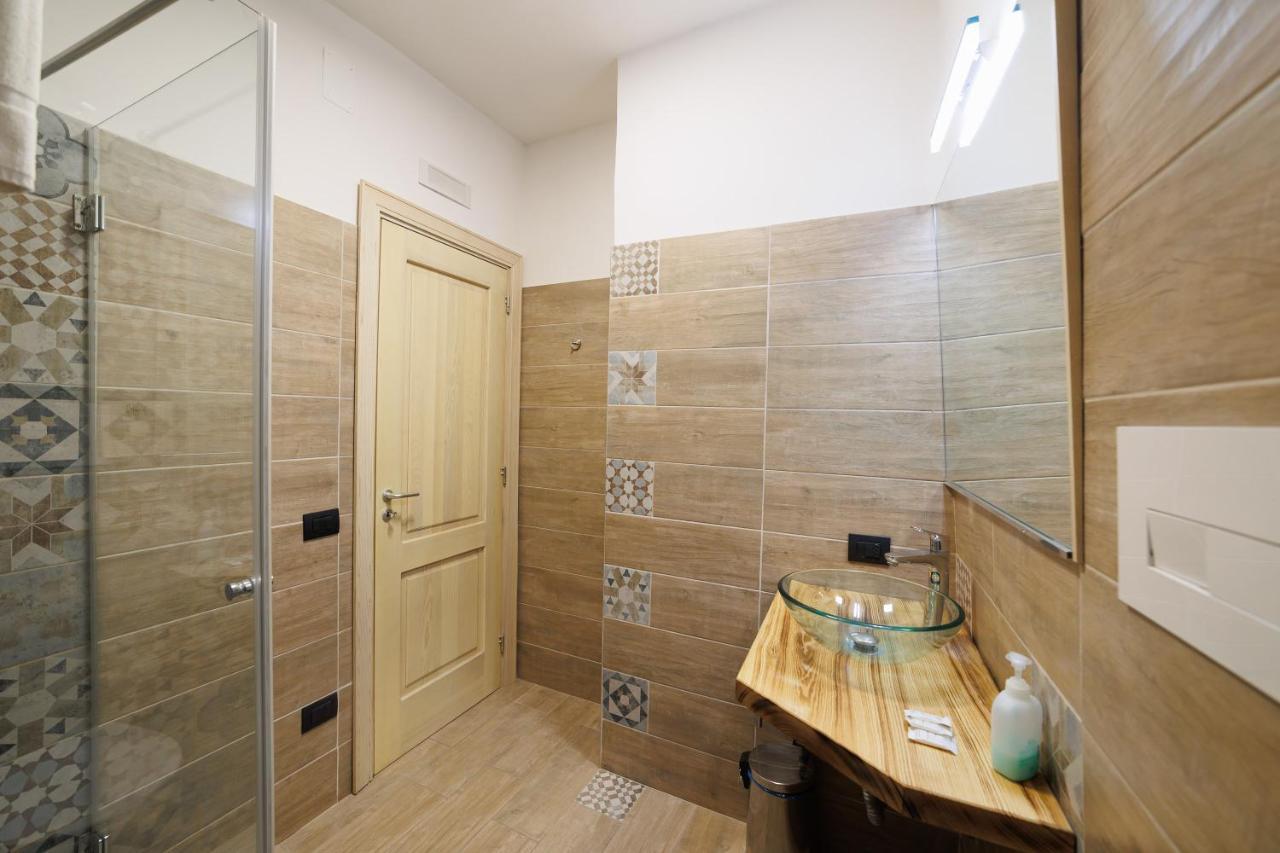 Legno Suite By HouseinΝάπολη Εξωτερικό φωτογραφία