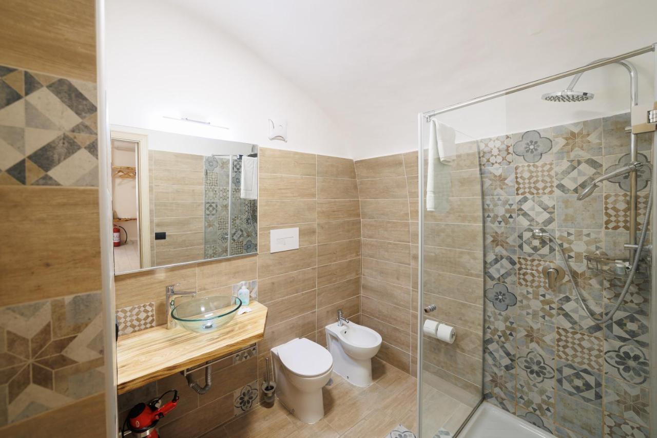 Legno Suite By HouseinΝάπολη Εξωτερικό φωτογραφία