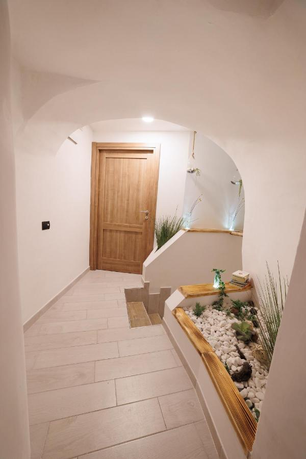 Legno Suite By HouseinΝάπολη Εξωτερικό φωτογραφία