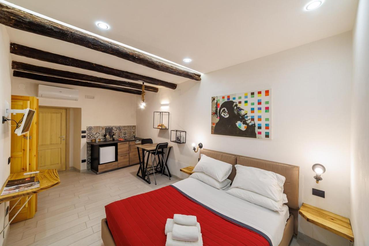 Legno Suite By HouseinΝάπολη Εξωτερικό φωτογραφία