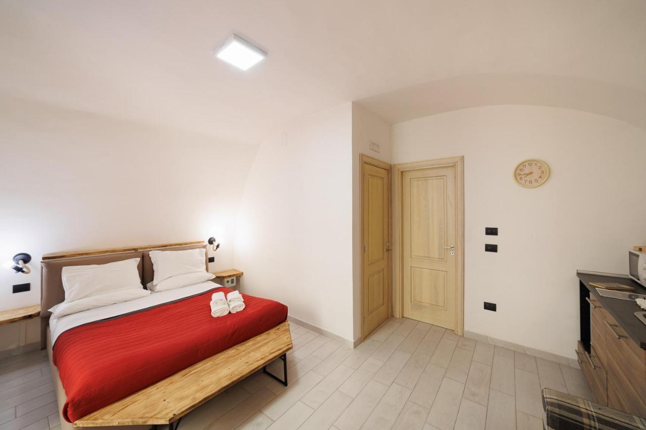Legno Suite By HouseinΝάπολη Εξωτερικό φωτογραφία