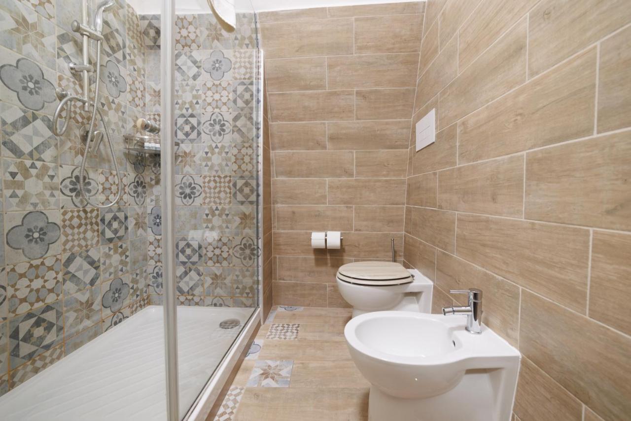 Legno Suite By HouseinΝάπολη Εξωτερικό φωτογραφία