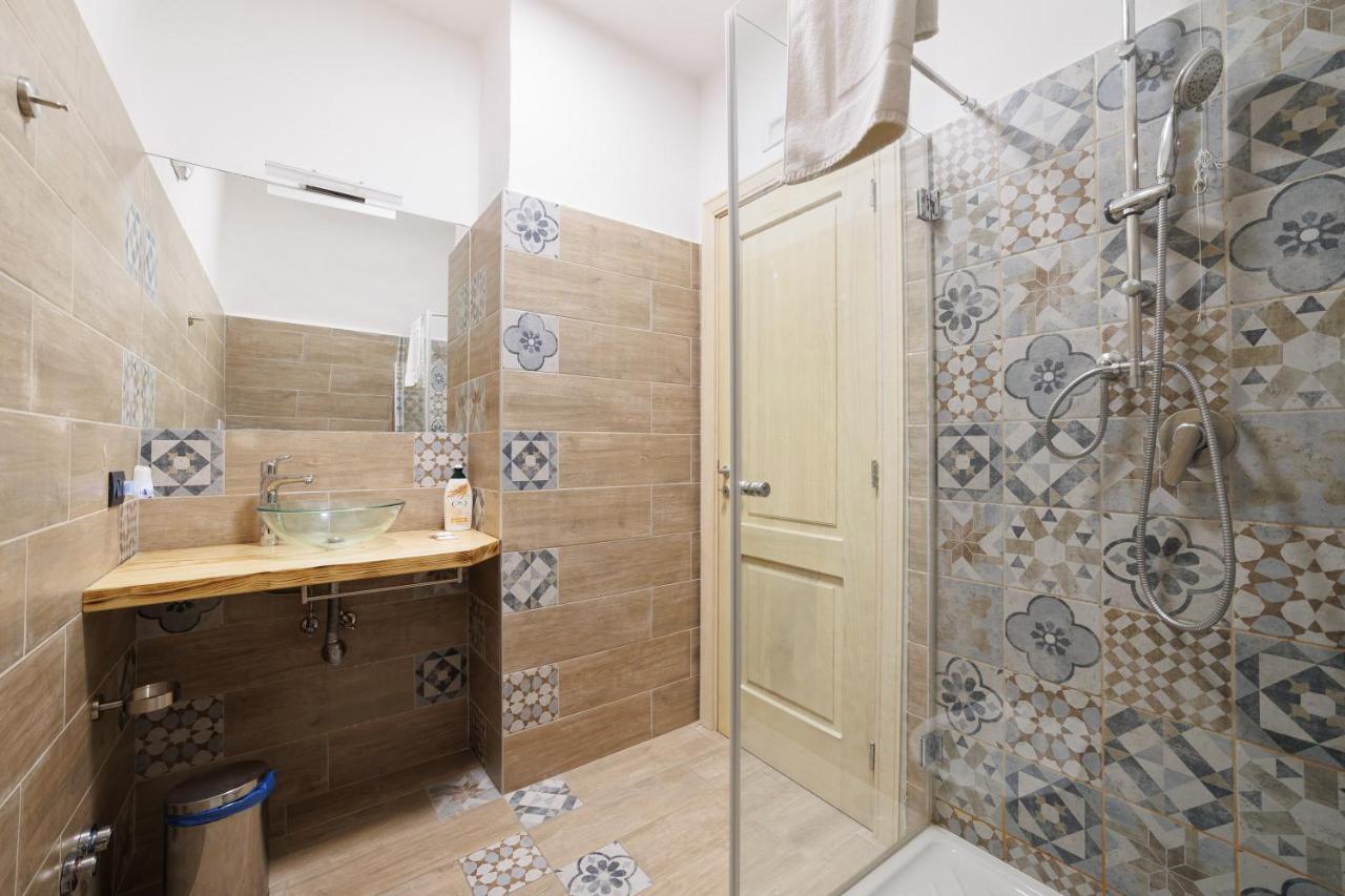 Legno Suite By HouseinΝάπολη Εξωτερικό φωτογραφία